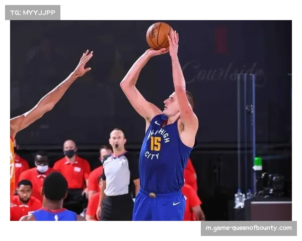 里夫斯火力全开登场25分钟砍下32分两节半高效统治比赛 里夫斯火力全开登场25分钟砍下32分两节半高效统治比赛